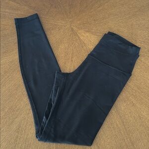 Black Lululemon leggings, size 6. Great condition. 27” inseam.